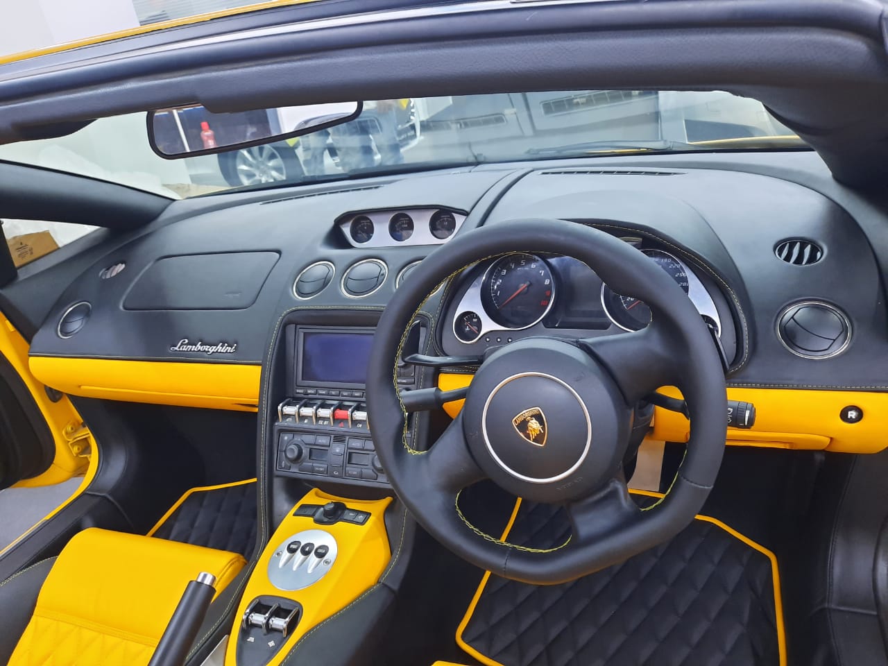 dashboard steering customize by autotrade interior